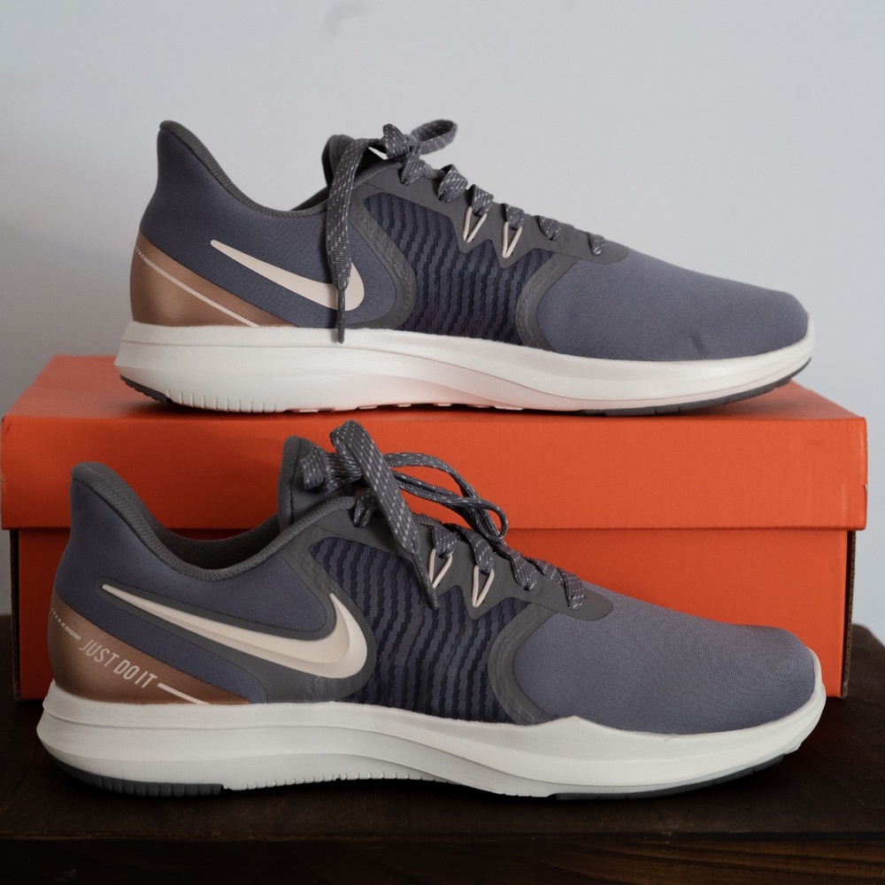 NIKE IN-SEASON TR 8 AMP